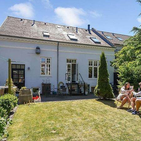 Sweethome Guesthouse エスビャール エクステリア 写真