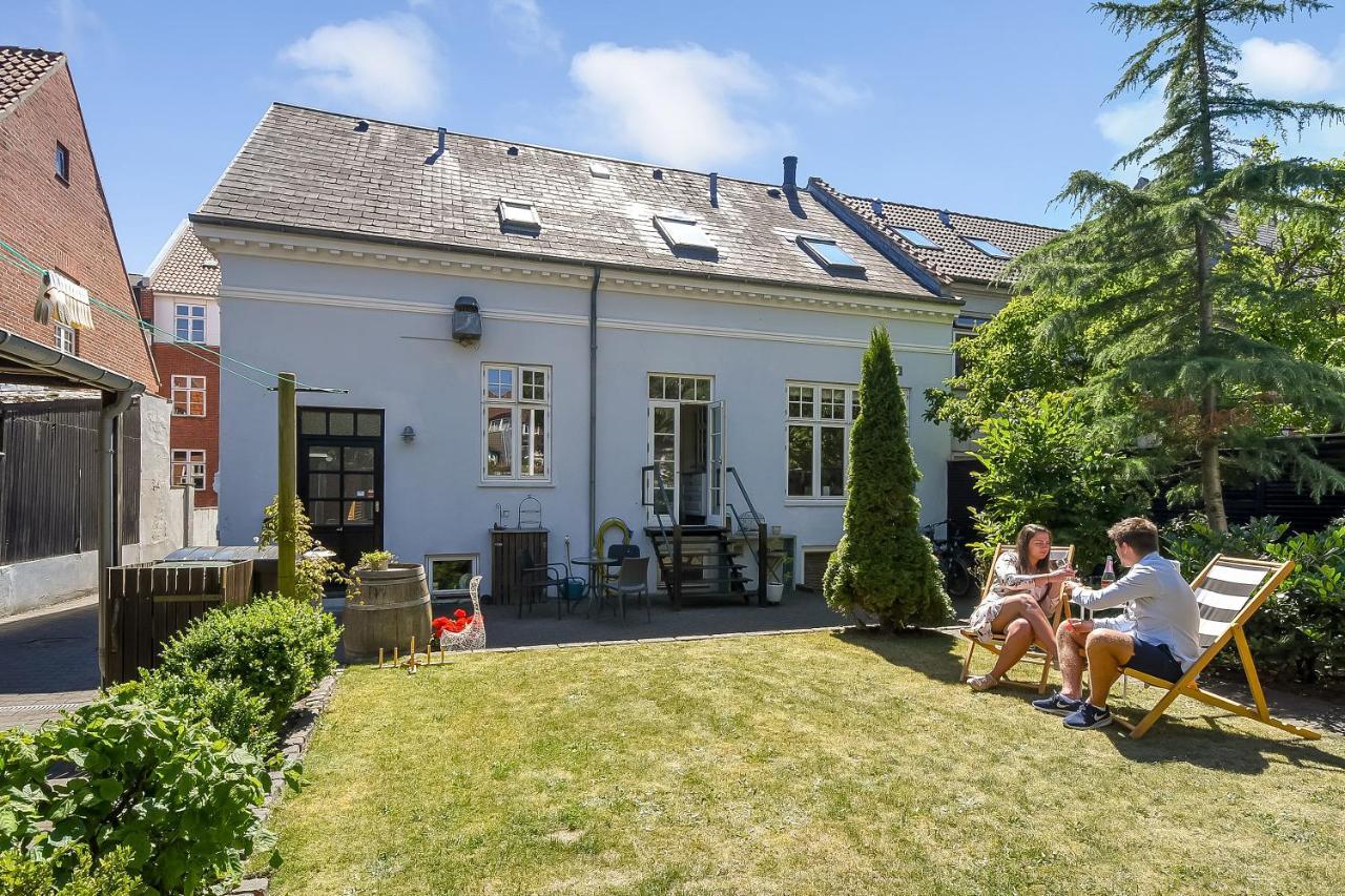 Sweethome Guesthouse エスビャール エクステリア 写真