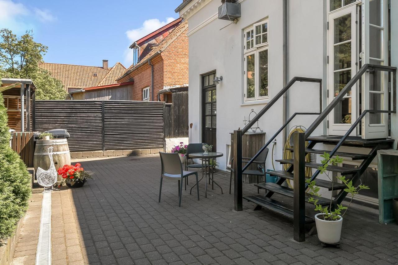 Sweethome Guesthouse エスビャール エクステリア 写真
