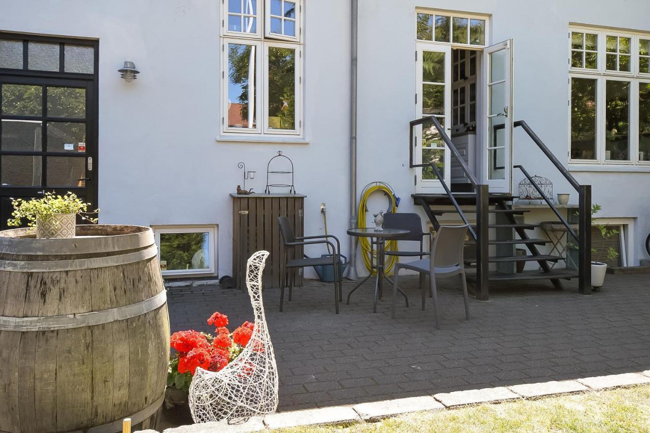 Sweethome Guesthouse エスビャール エクステリア 写真