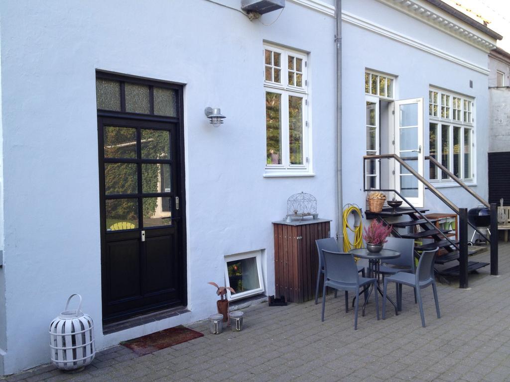 Sweethome Guesthouse エスビャール エクステリア 写真