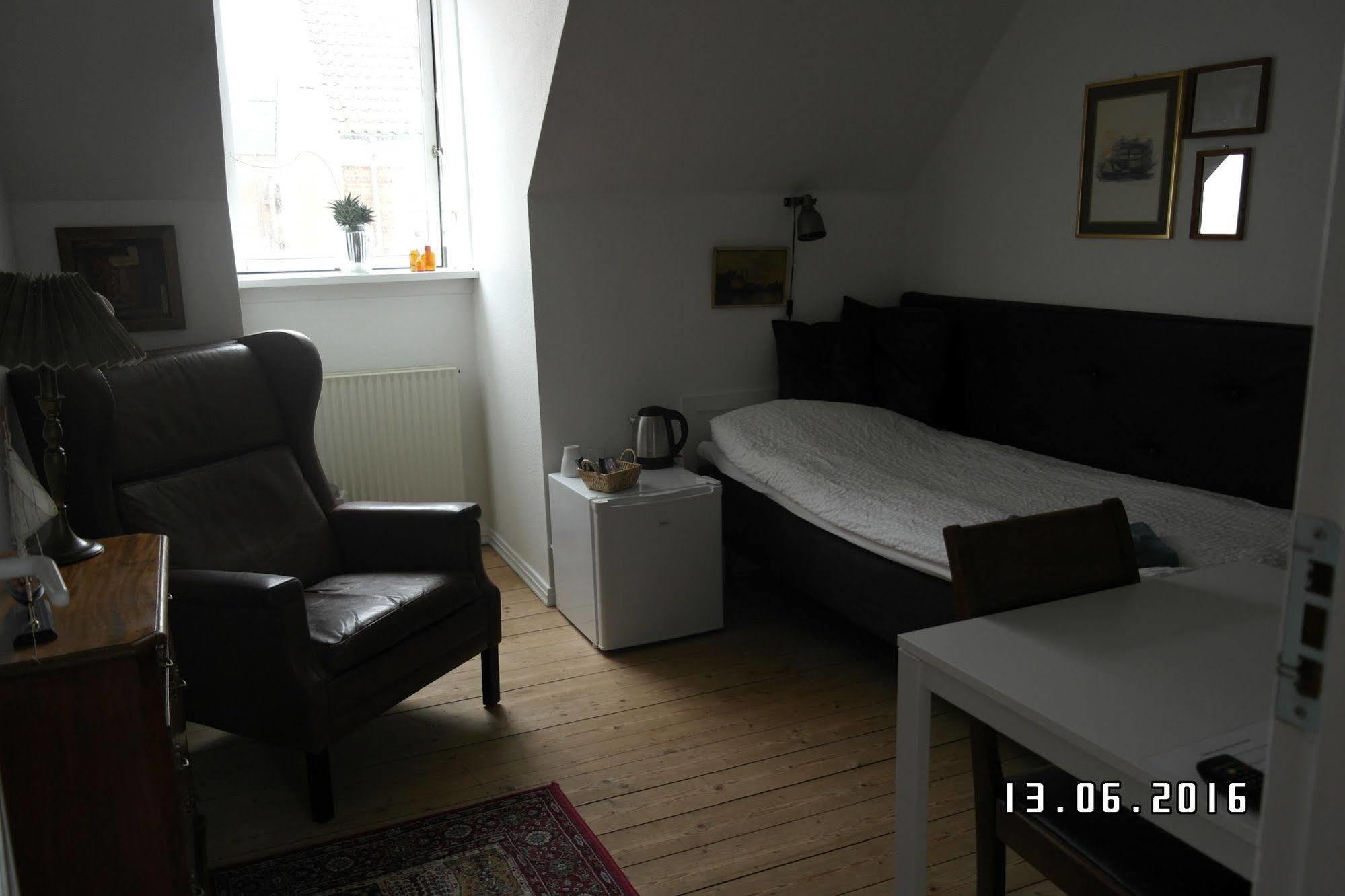 Sweethome Guesthouse エスビャール エクステリア 写真